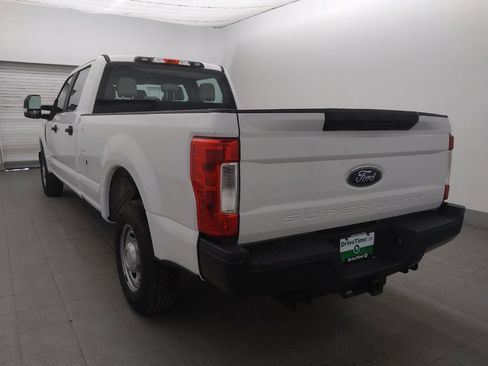 Used 2019 Ford F250 XL w/ Power Equipment Group RWD image 5