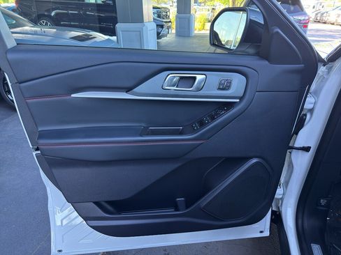New 2026 Ford Explorer ST-Line w/ ST-Line Street Pack AWD/4WD image 16