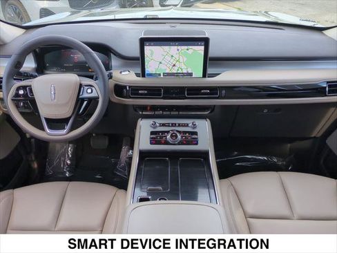 Certified 2023 Lincoln Aviator 2WD w/ Class IV Trailer Tow Package image 26