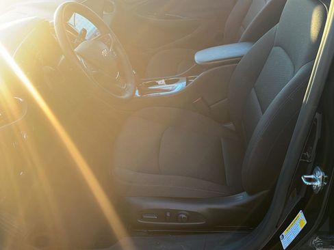 Used 2020 Chevrolet Malibu RS image 8