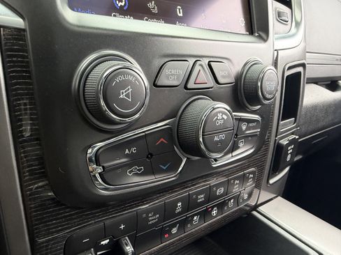 Used 2018 RAM 2500 Limited image 45