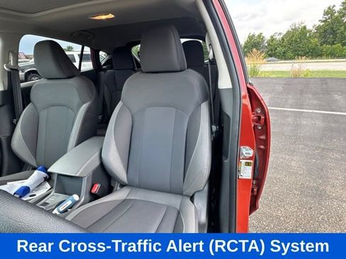 Certified 2025 Subaru Crosstrek 2.5i Premium AWD/4WD image 9