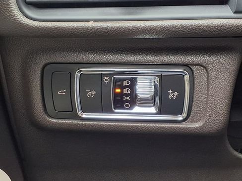 Certified 2022 Lincoln Corsair FWD w/ Premium Package image 15