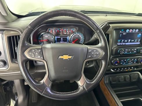 Used 2018 Chevrolet Silverado 2500 High Country w/ Duramax Plus Package image 33