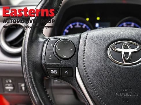Used 2017 Toyota RAV4 XLE AWD/4WD image 14
