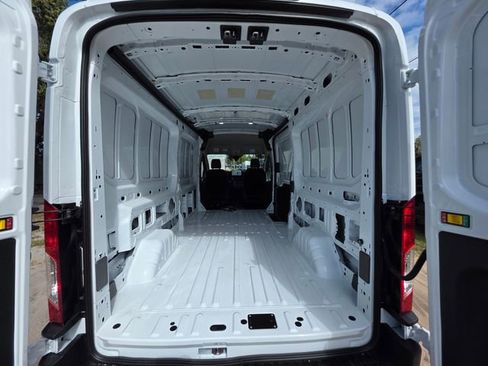 New 2026 Ford Transit 250 148 Medium Roof image 22