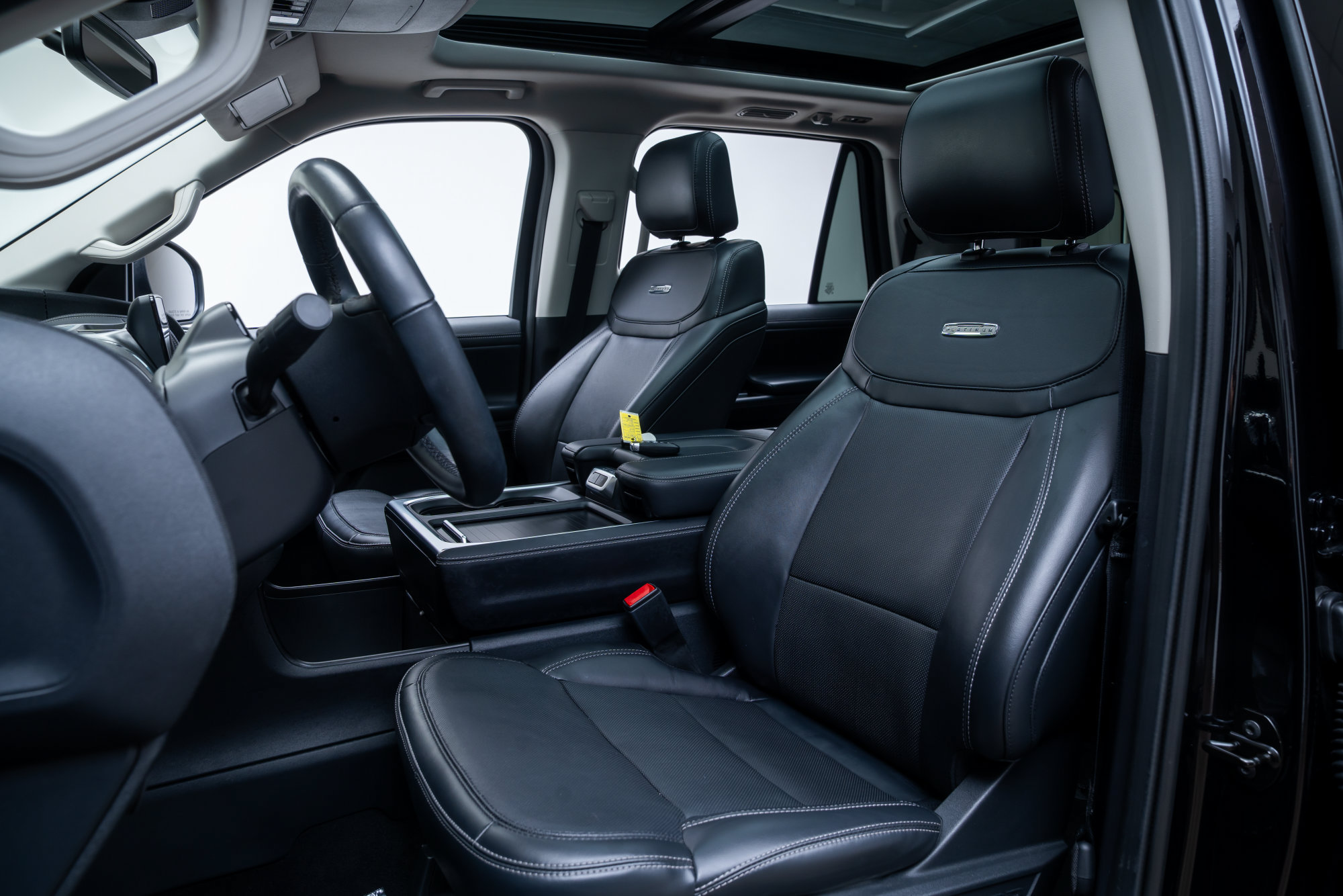 Used 2025 Ford Expedition Platinum AWD/4WD image 21