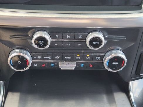 Used 2022 Ford F150 Lariat w/ Equipment Group 502A High image 20