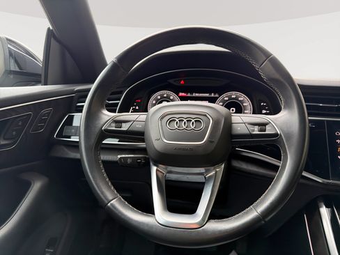 Used 2021 Audi Q8 Premium Plus AWD/4WD image 11