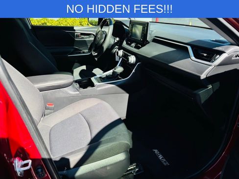 Used 2019 Toyota RAV4 LE image 21
