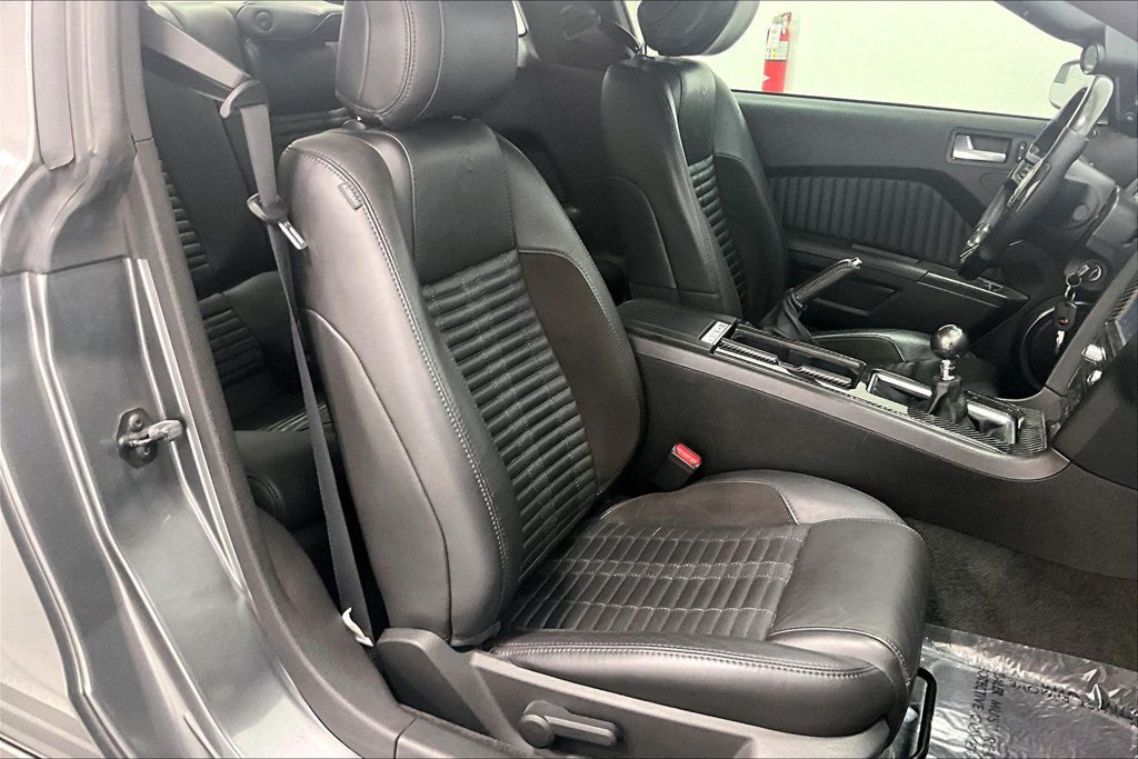 Used 2013 Ford Mustang Shelby GT500 RWD image 7