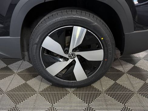 Used 2025 Volkswagen Taos S AWD/4WD image 11