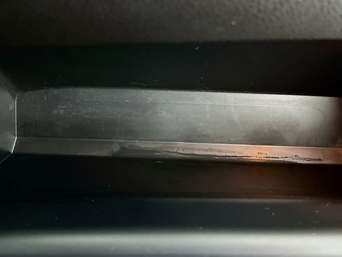 Used 2019 Toyota Highlander LE image 31