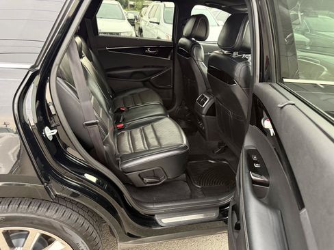 Used 2016 Kia Sorento SX FWD image 13