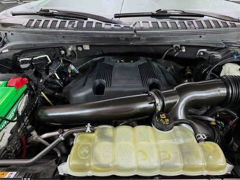 Used 2019 Ford Expedition Max Platinum image 34