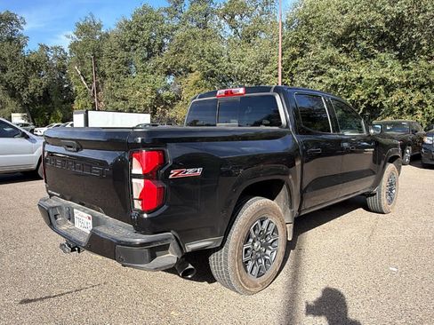 Used 2023 Chevrolet Colorado Z71 w/ Z71 Convenience Package 2 AWD/4WD image 5