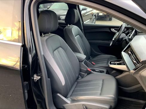 Used 2024 Audi Q4 e-tron Premium AWD/4WD image 13