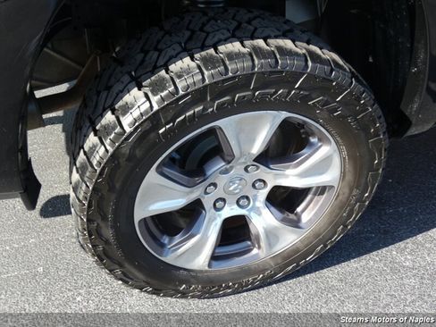 Used 2019 RAM 1500 Laramie AWD/4WD image 18