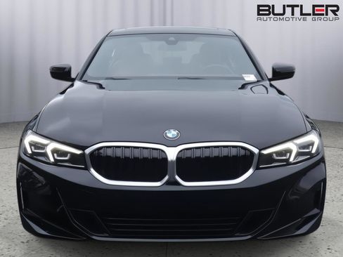 Used 2023 BMW 330i Sedan w/ Driving Assistance Package RWD image 2