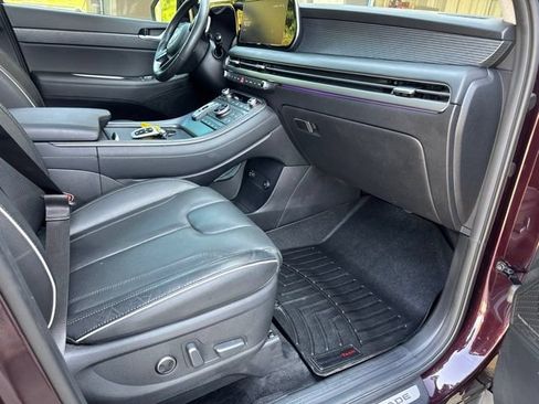 Used 2024 Hyundai Palisade Limited AWD/4WD image 18