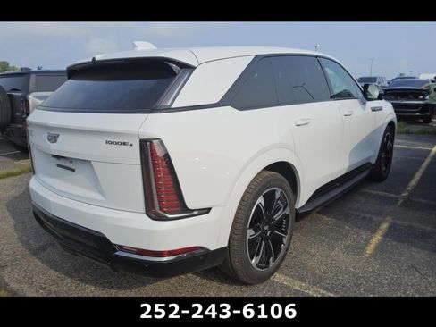 Used 2026 Cadillac Escalade IQ Sport 2 AWD/4WD image 2