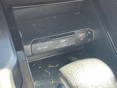 Used 2021 Kia Telluride LX image 7