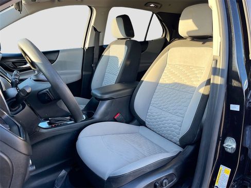 Used 2021 Chevrolet Equinox LS w/ LPO, Blackout Package image 19