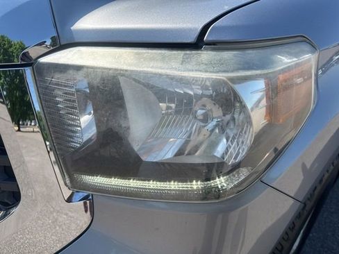 Used 2020 Toyota Tundra SR5 AWD/4WD image 9