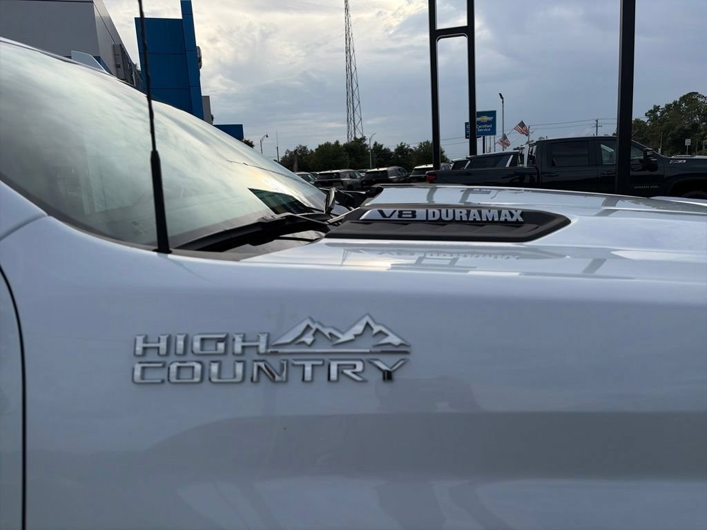 New 2026 Chevrolet Silverado 2500 High Country w/ High Country Premium Package AWD/4WD image 12