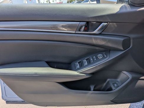 Used 2022 Honda Accord Sport image 11