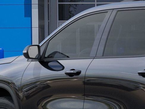 New 2026 Chevrolet Traverse LT image 13