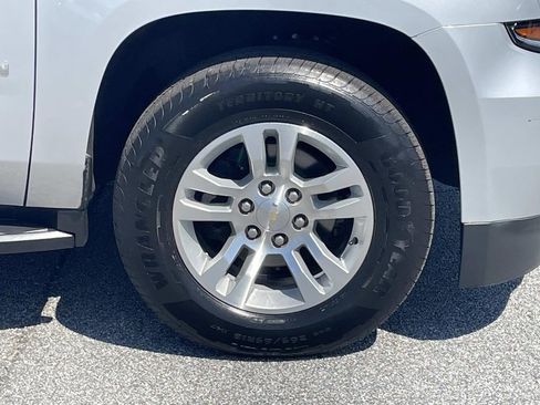 Used 2020 Chevrolet Suburban LT image 10