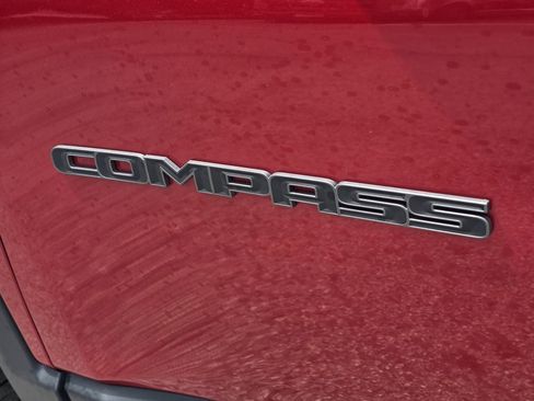 Used 2025 Jeep Compass Latitude w/ Altitude Special Edition image 8