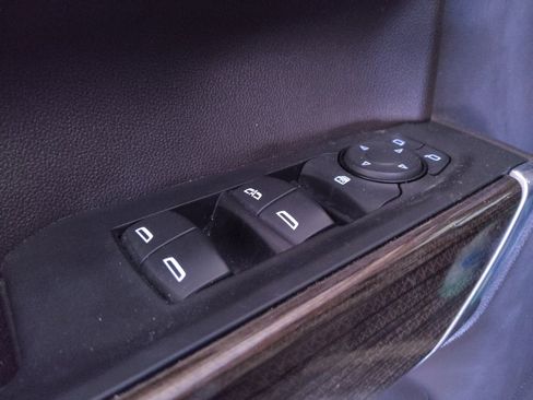 Used 2020 Chevrolet Silverado 1500 LT image 27