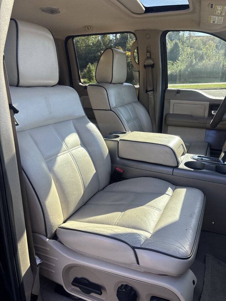Used 2006 Lincoln Mark LT 4x4 image 14