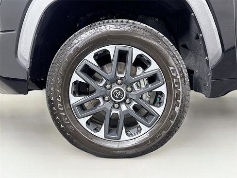 Used 2024 Toyota Tundra Limited image 44