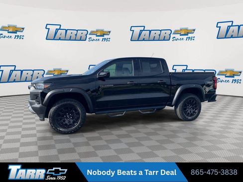 Used 2024 Chevrolet Colorado Trail Boss w/ Advanced Trailering Package AWD/4WD image 5