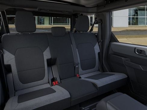 New 2025 Ford Bronco 4-Door image 61