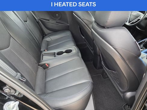 Used 2013 Hyundai Veloster Turbo image 18