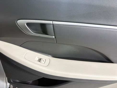 Used 2025 Hyundai Sonata SEL FWD image 15