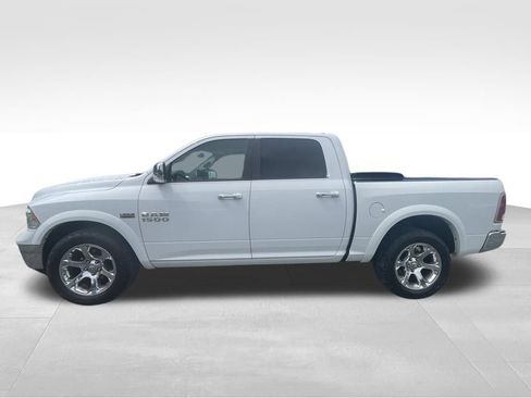 Used 2017 RAM 1500 Laramie AWD/4WD image 13