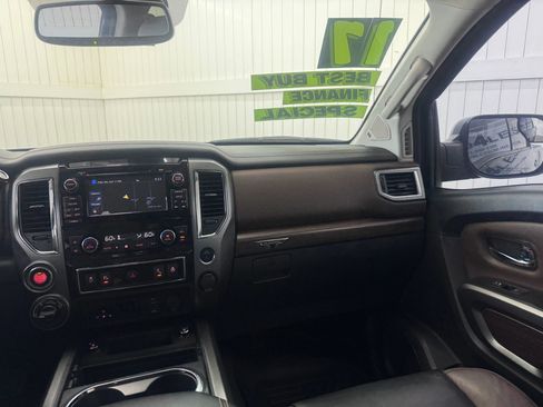 Used 2017 Nissan Titan Platinum Reserve AWD/4WD image 15