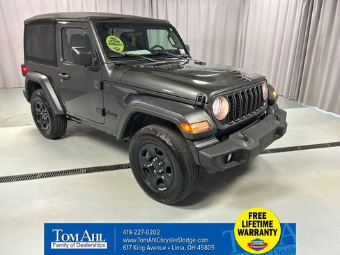 Used 2024 Jeep Wrangler Sport AWD/4WD image 1