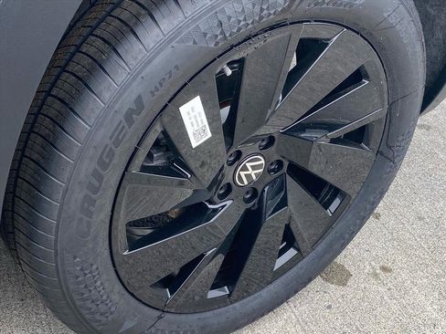 New 2026 Volkswagen Atlas SE FWD image 13