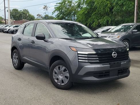 Used 2025 Nissan Kicks S AWD/4WD image 1