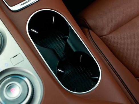 Used 2022 Genesis GV70 2.5T w/ Advanced Package image 45