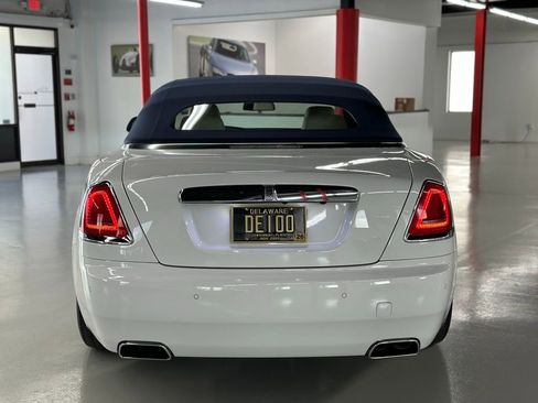 Used 2020 Rolls-Royce Dawn image 6