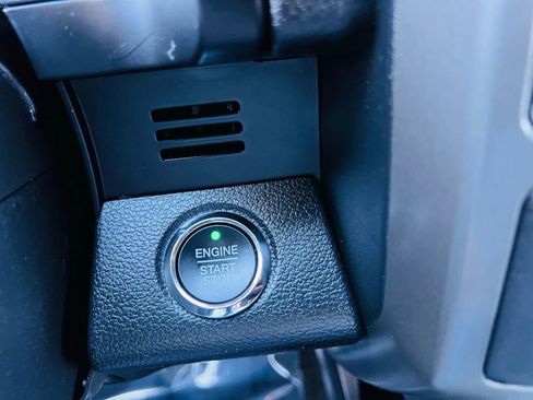 Used 2020 Ford Expedition XLT image 40