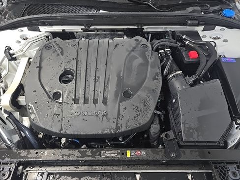 Used 2024 Volvo S60 B5 Plus w/ Climate Package image 13