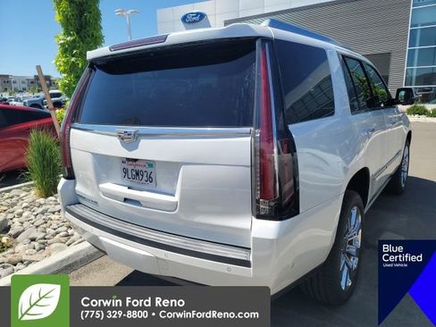 Used 2018 Cadillac Escalade Platinum AWD/4WD image 5